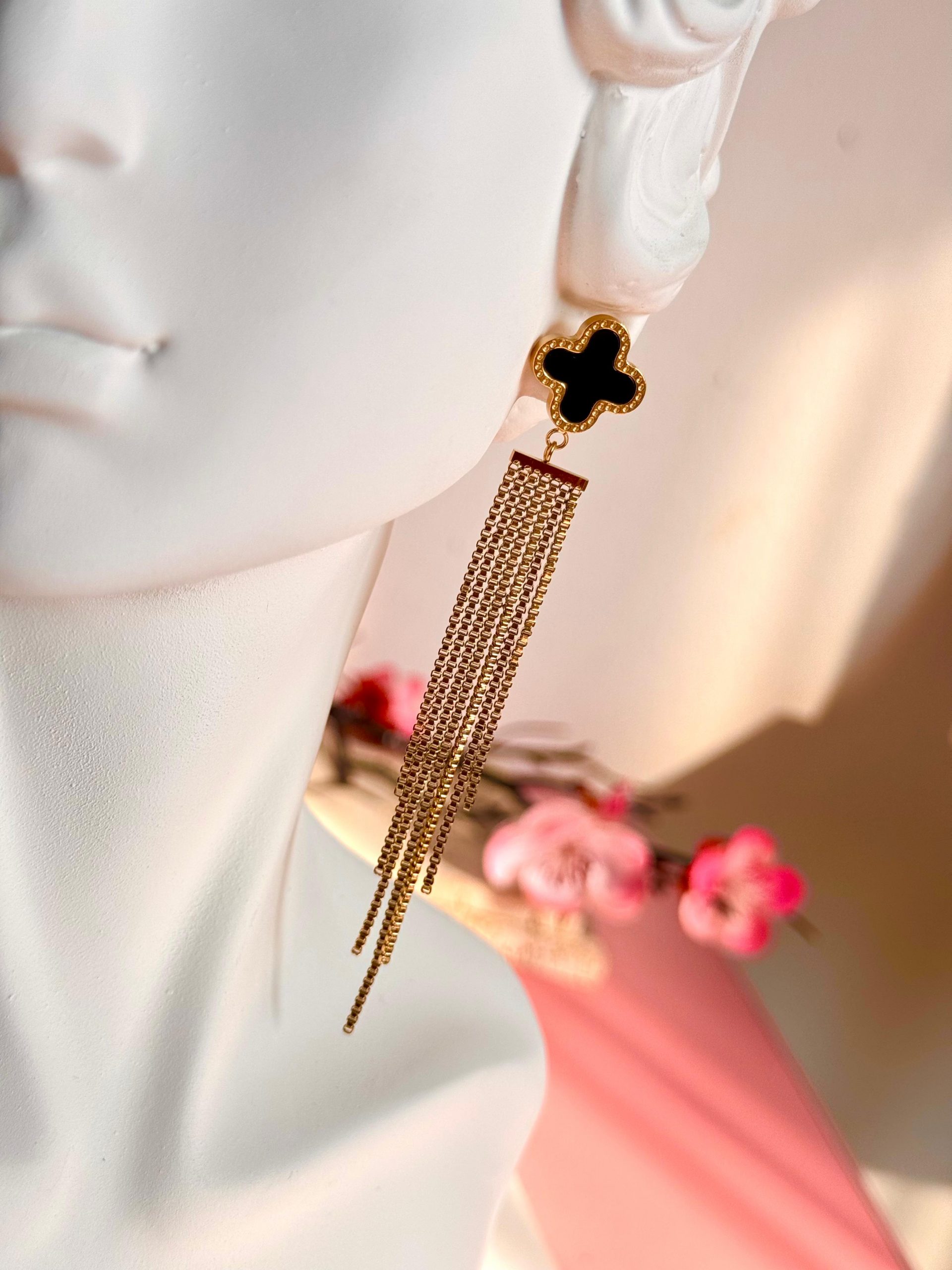 ARETE LARGO VAN CLEEF Frida Joyería